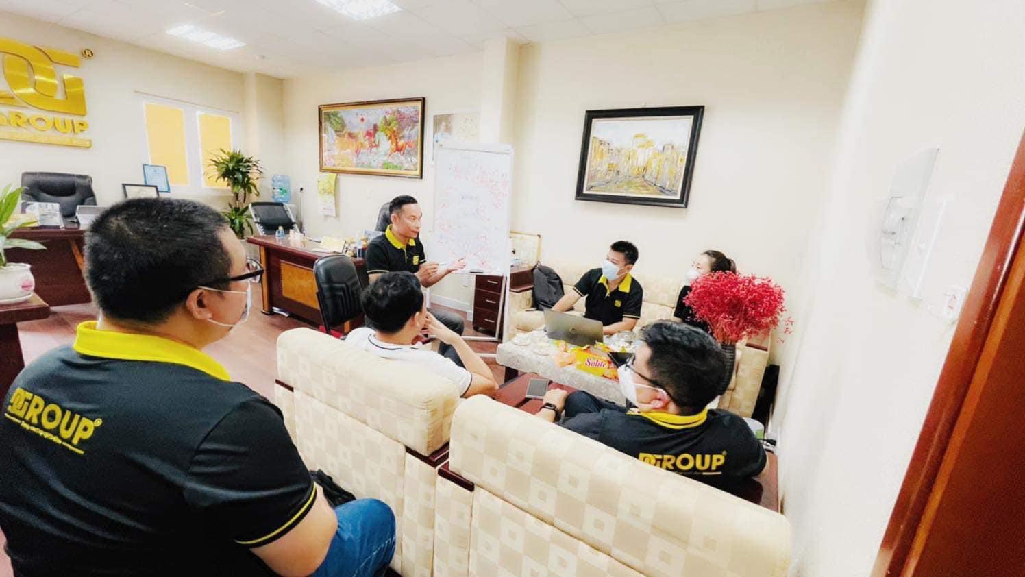 DGROUP HOLDINGS- CHUNG TAY CÙNG CẢ NƯỚC ĐẨY LÙI COVI